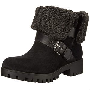 Women's Olwyn Suede Ankle Bootie